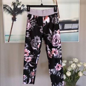 Zella Vera print crop leggings
